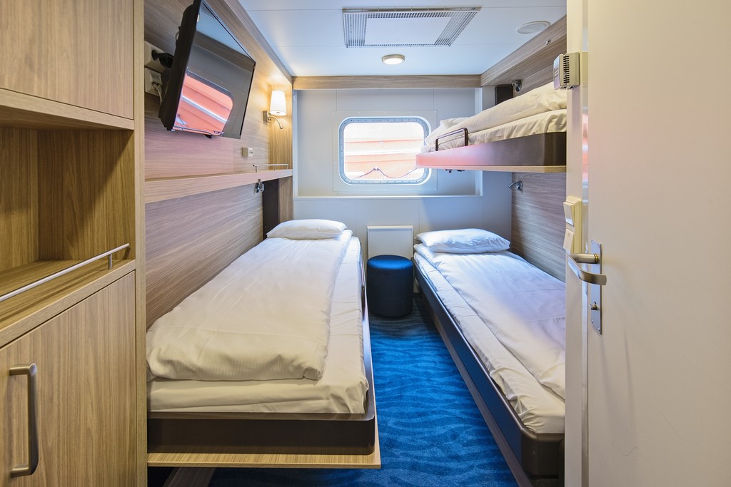 Hurtigruten MS Nordnorge Polar Outside Middle Deck 3 Travellers .jpg